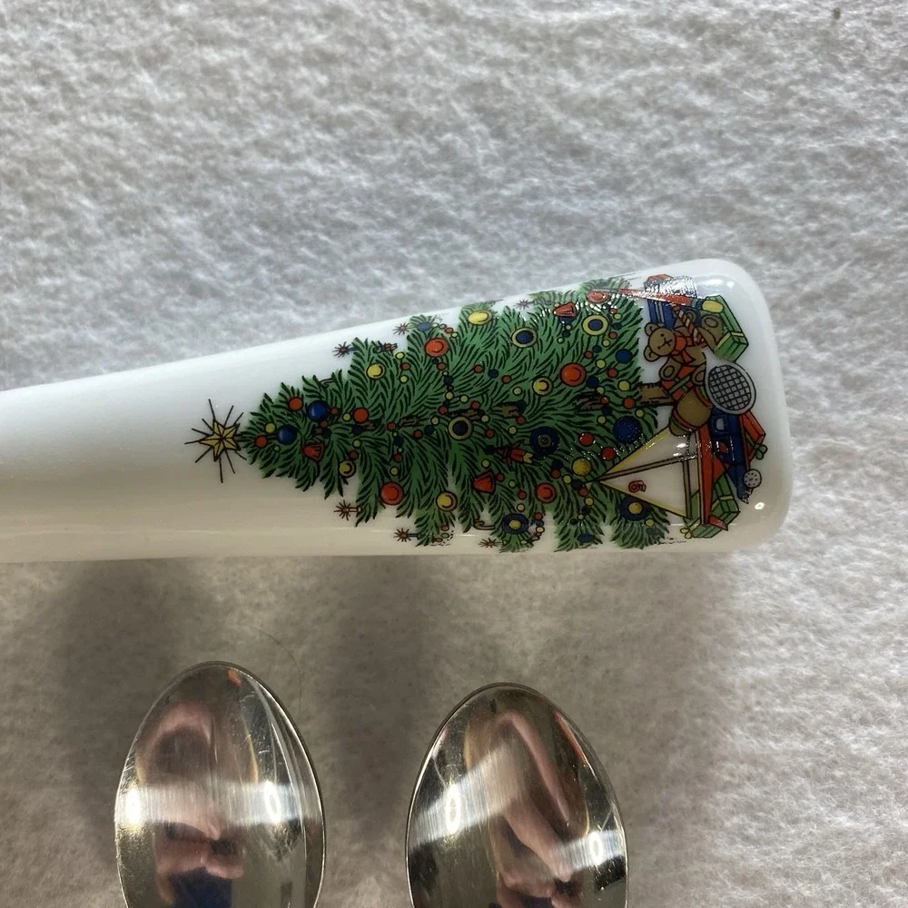 Christmas Tree Ceramic Handle Cheese Knife and 4 Spoon Set Holiday Flatware